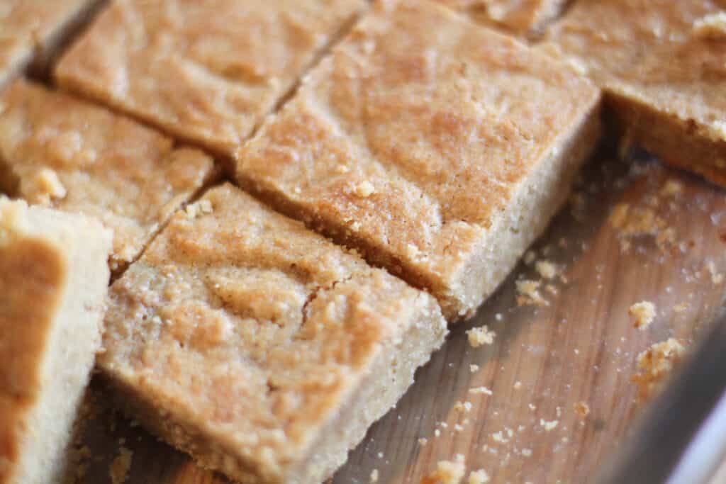 gluten free blondies recipe after cooking getting cut into squares