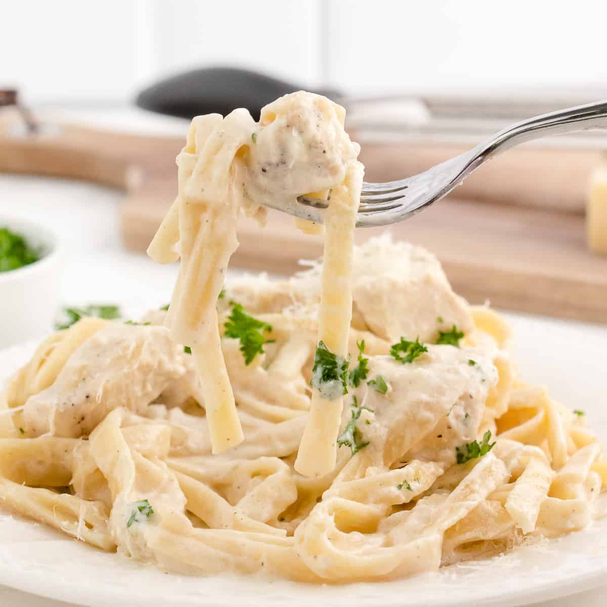 instant pot alfredo on a fork