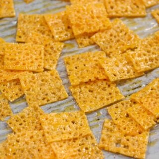 keto cheese crackers