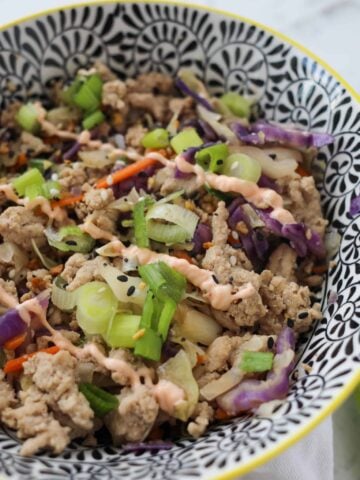 weight watchers crack slaw close up with optional sauce