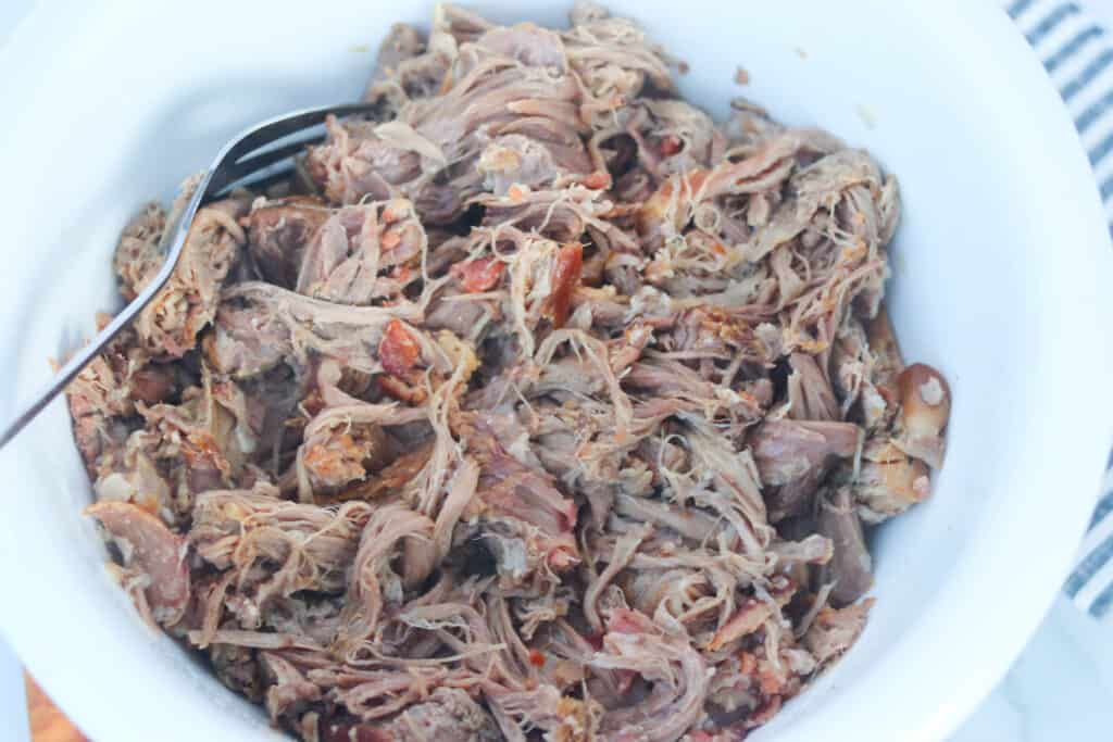 shred the hawaiian pulled pork