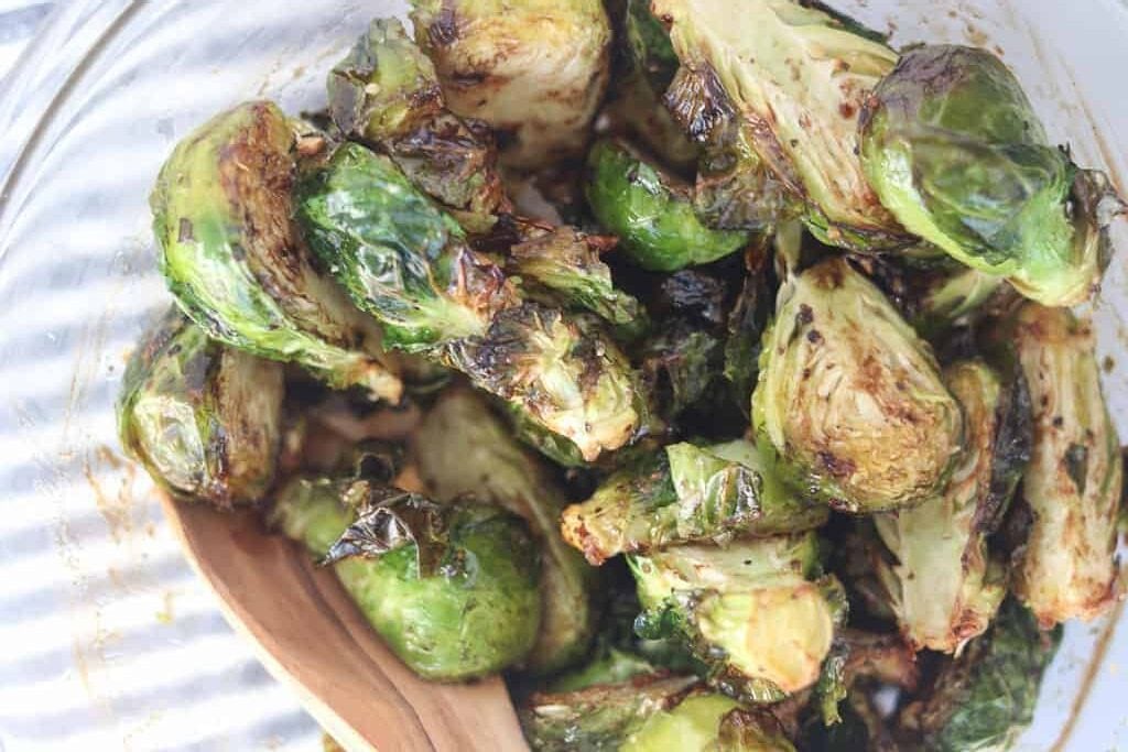 air fryer brussel sprouts in a bowl
