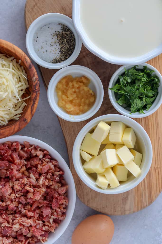 carbonara keto ingredients in bowls