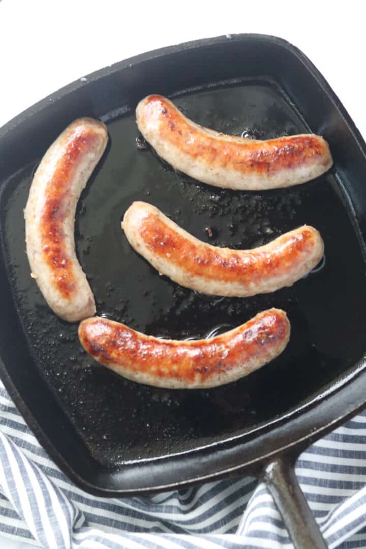 how long to boil brats in a pan and then sear them