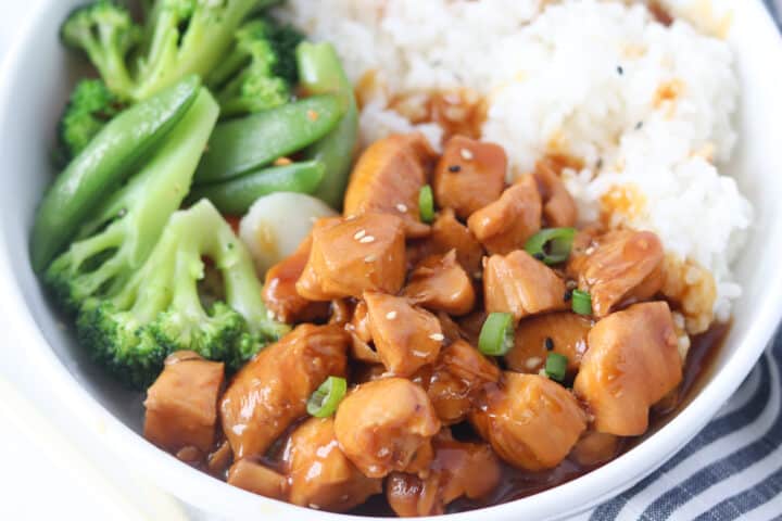 teriyaki chicken bowl recipe finished with broccoli and rice