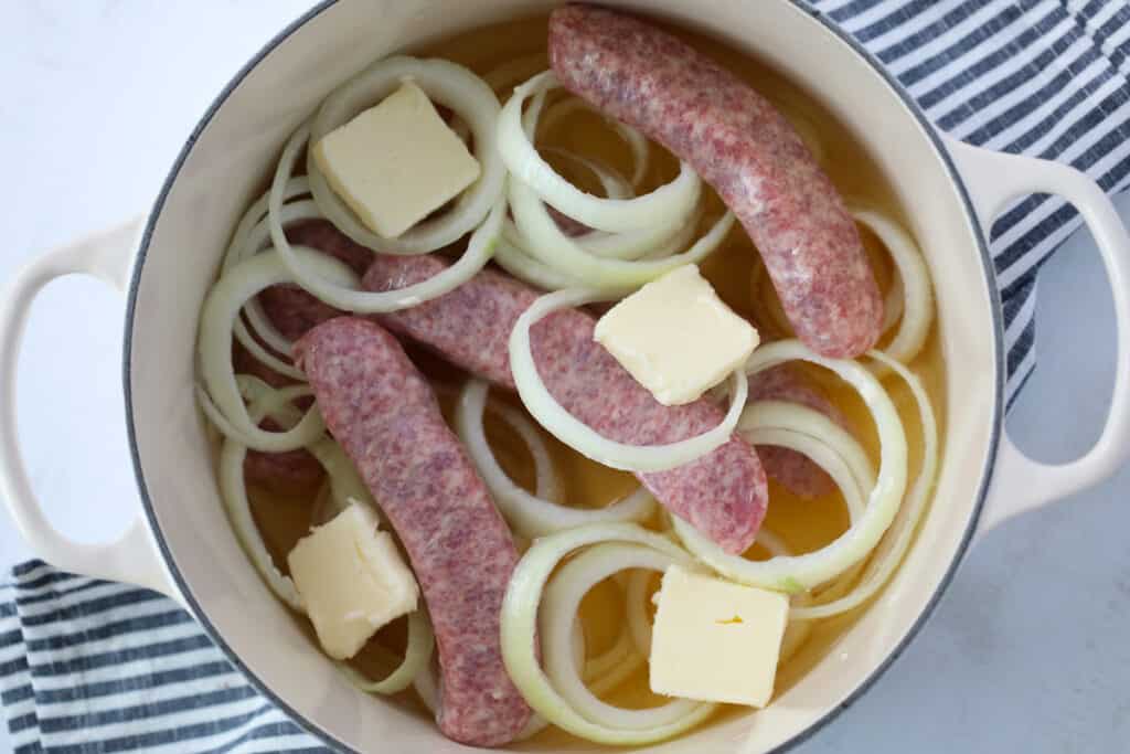 how to cook bratwurst on stove top or in a plan with beer onions and butter