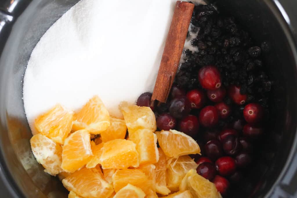 cranberry sauce crockpot ingredients and layer them before combining