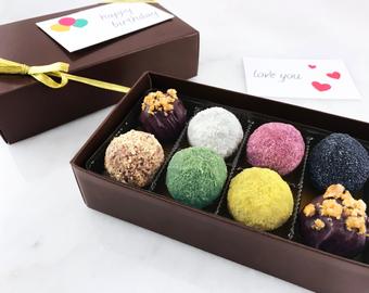 keto friendly gifts like a box of keto truffles