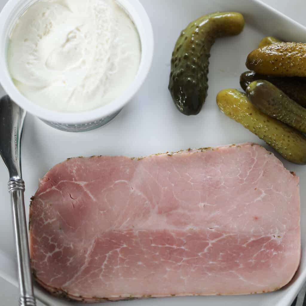 the ingredients in dill pickle pinwheels