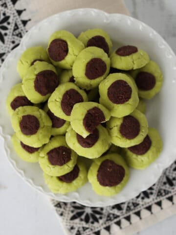 sugar free chocolate mints after cooking on a white plate with a white background