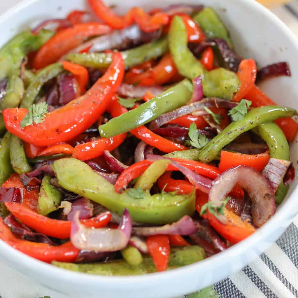 air fryer green peppers mixed with onions ready to serve