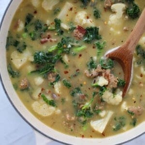low carb zuppa toscana soup without potatoes finished and ready to eat