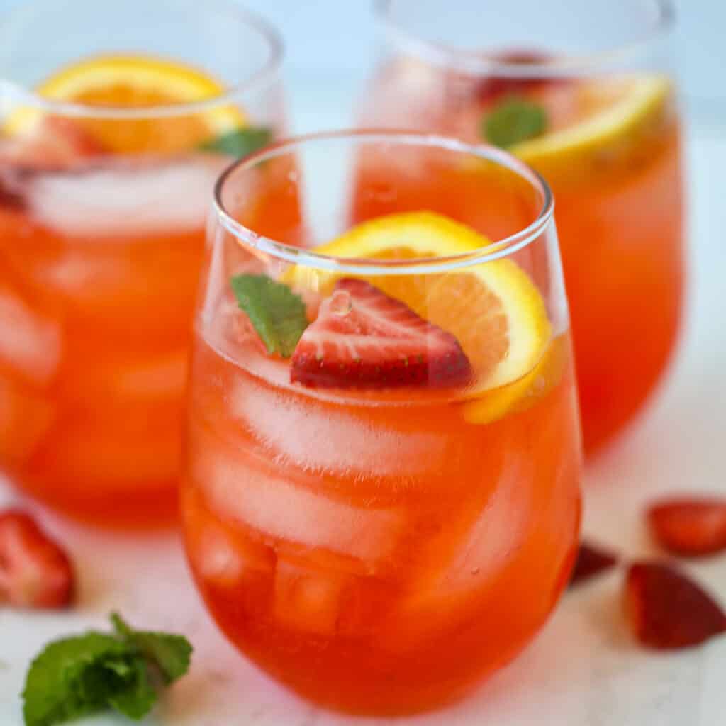 aperol spritz recipe 4 finished drink