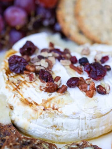brie in air fryer recipe with honey pecans and cranberries