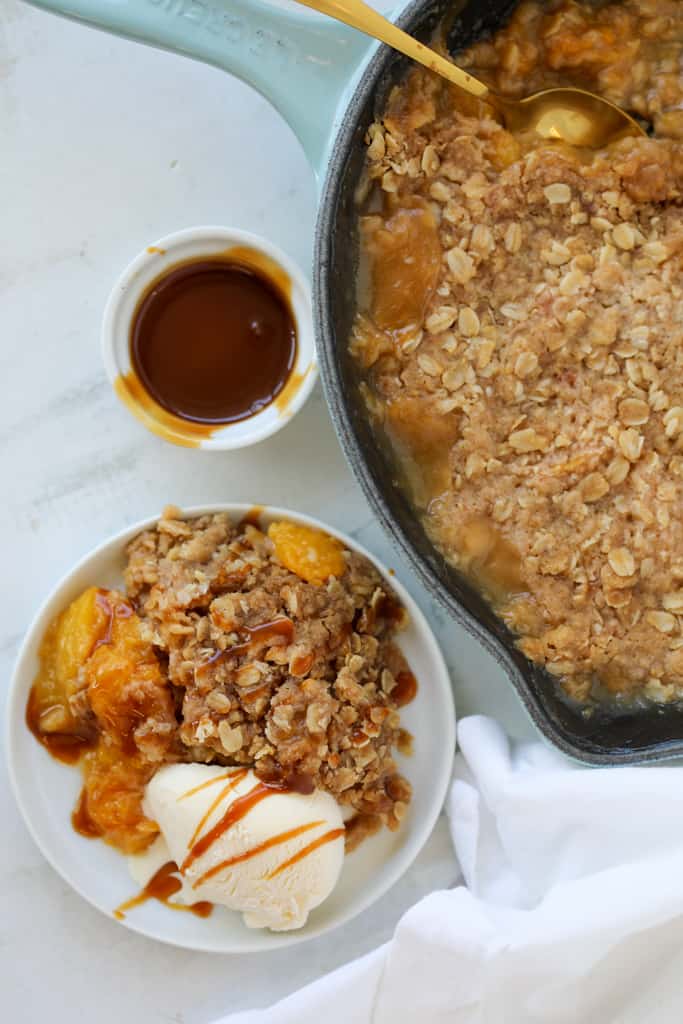 peach crisp with fresh peaches healthy and delicious recipe