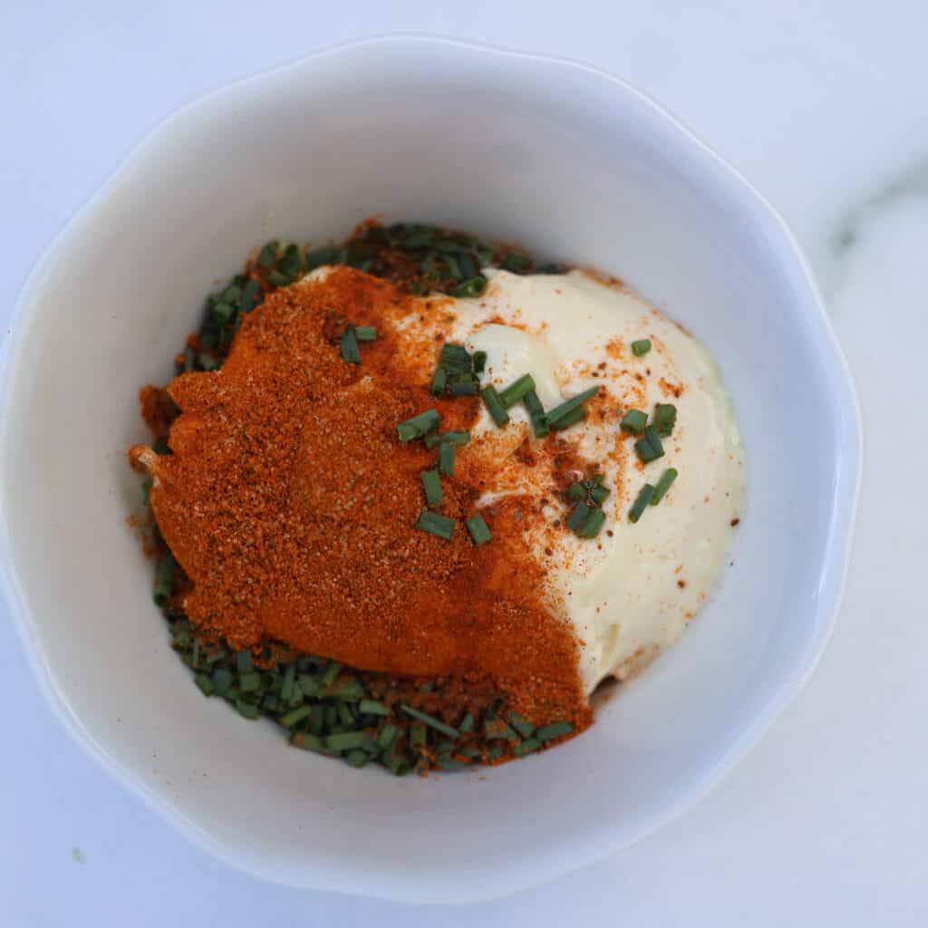 salmon burgers in air fryer sauce with old bay