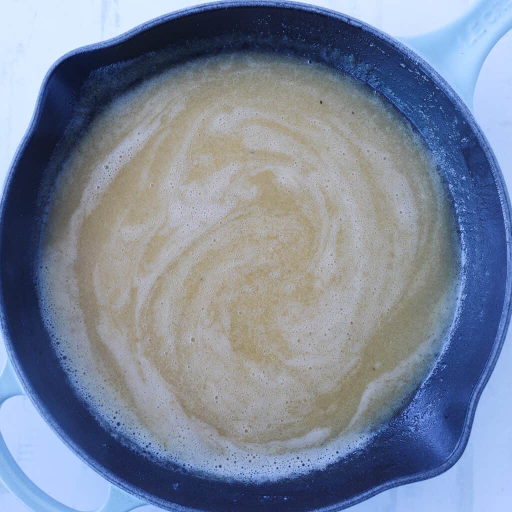 xantham gum gravy 3 made in a bowl