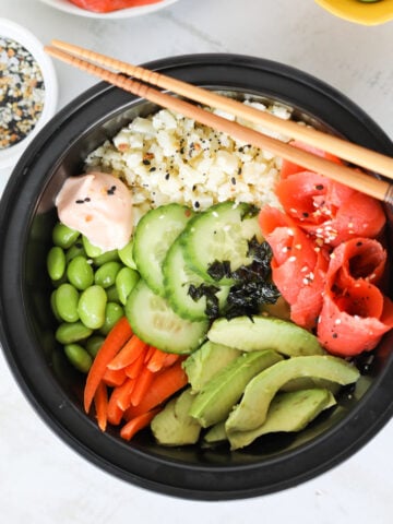 sushi salmon bowl top down view