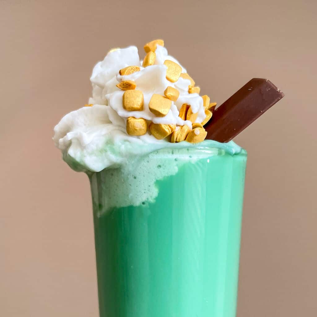 shamrock shot easy st patty's day drink recipe fun shot for celebrating