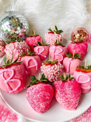 pink chocolate dipped strawberries easy and fun recipes with strawberries