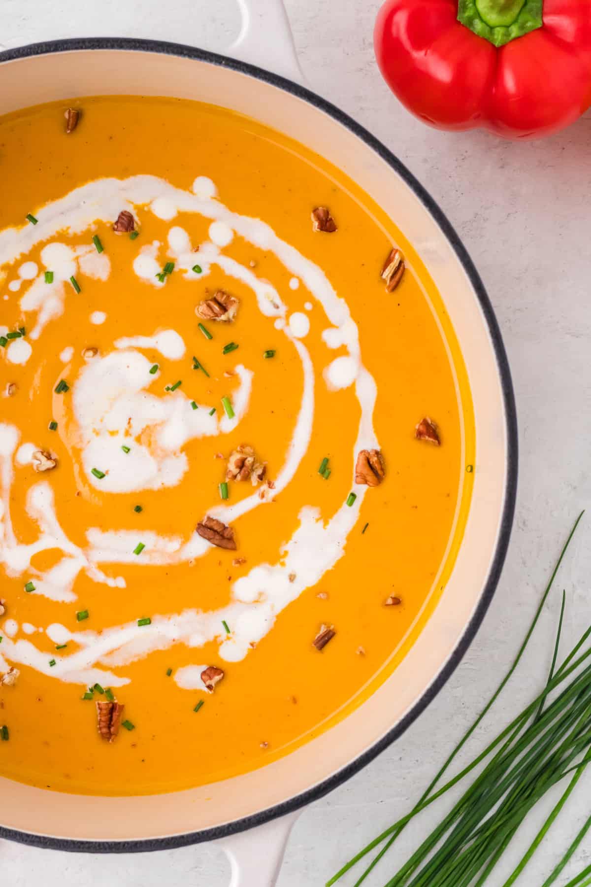 sweet potato and red pepper soup-1 easy healthy recipe for a weeknight or just to make
