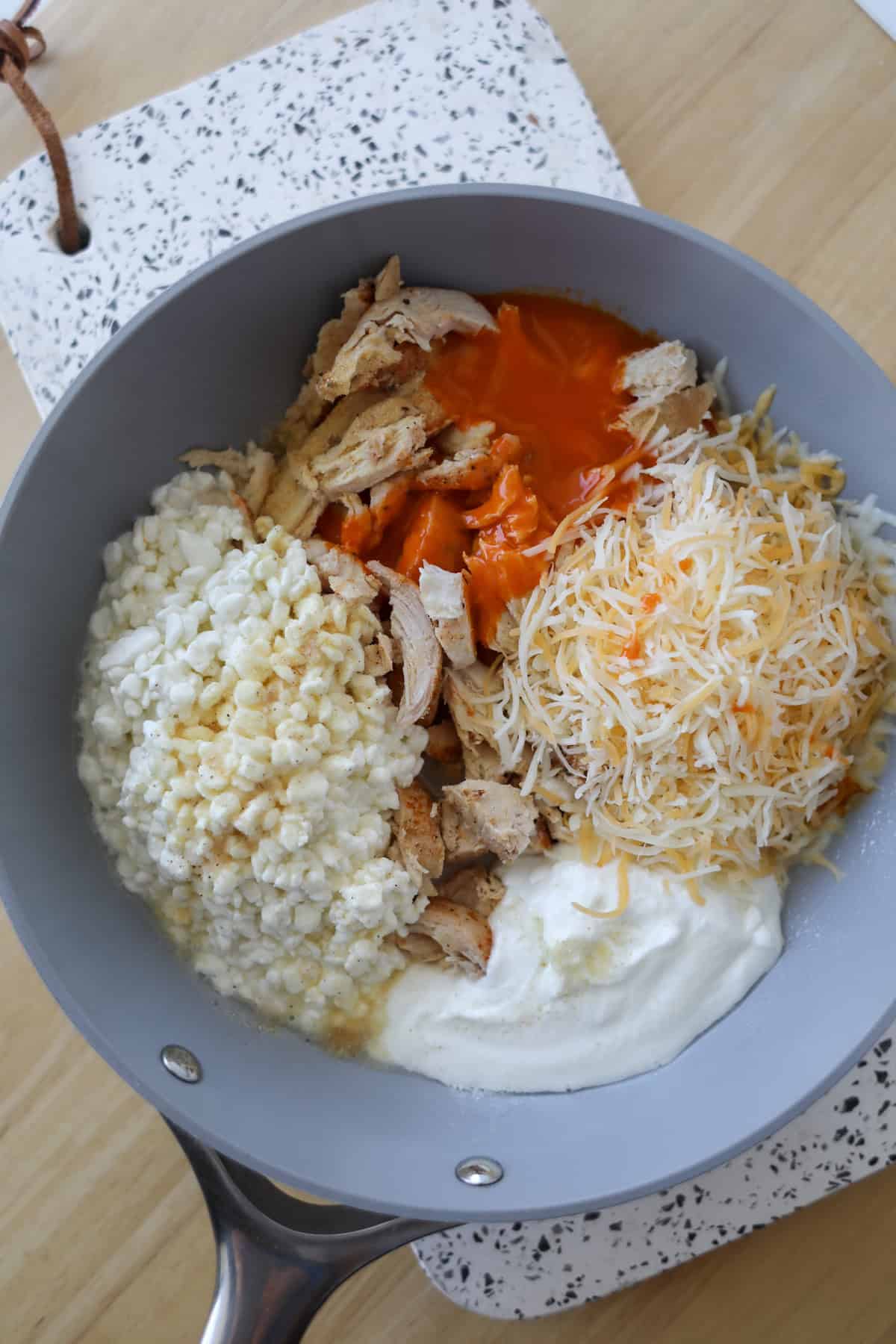 ingredients in healthy buffalo chicken dip