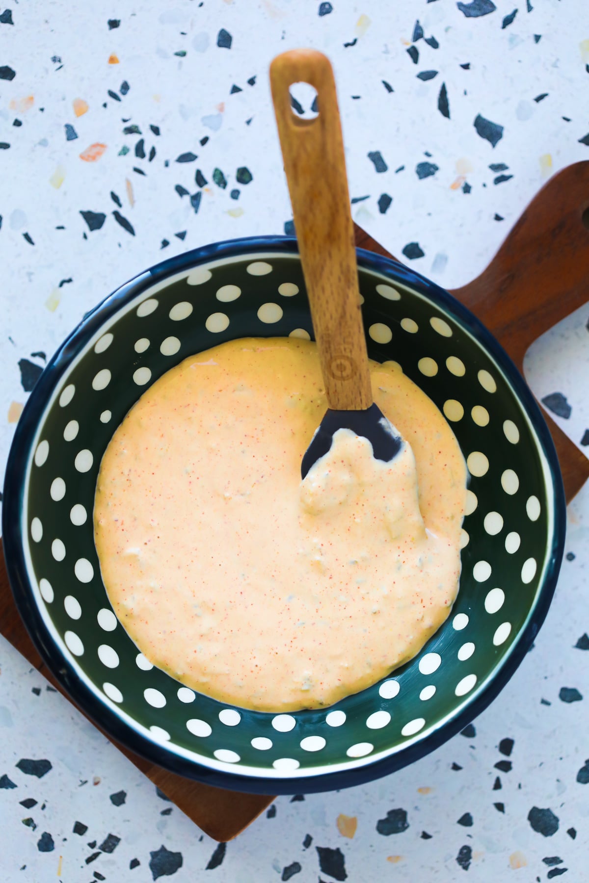 healthy big mac sauce ingredients blended in a green and white bowl