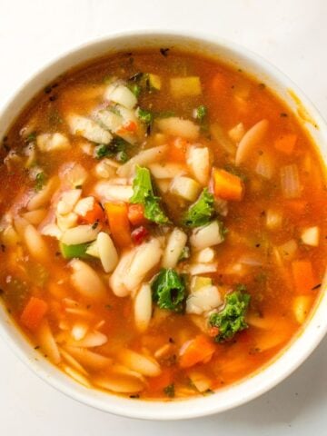 Easy Minestrone Soup